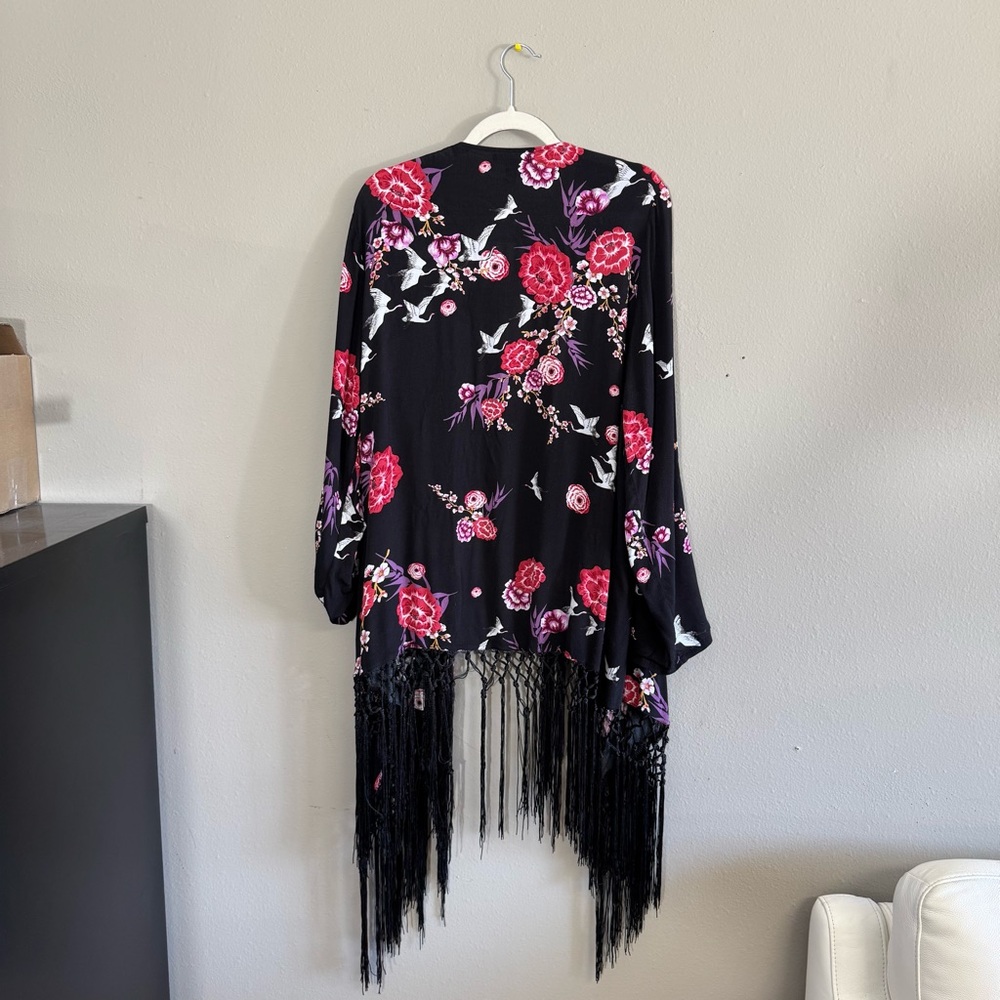 Torrid Floral Fringe Kimono Duster 2X Black Pink Boho - Picture 12 of 13